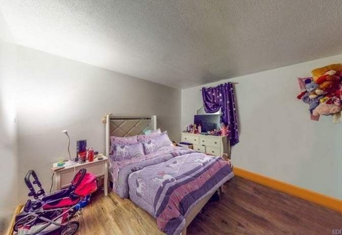 Karen's room