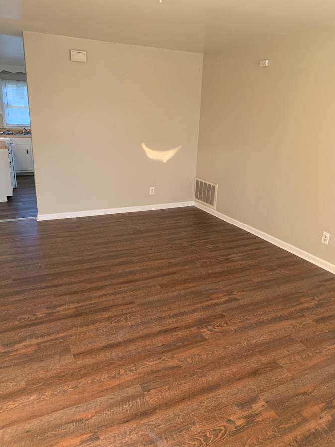 Jay/Nikki's room