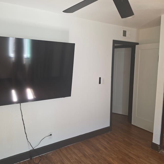 Marquis's room