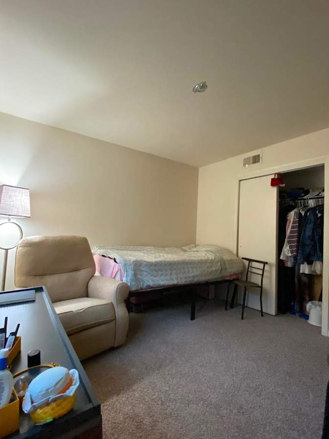 Gulten's room