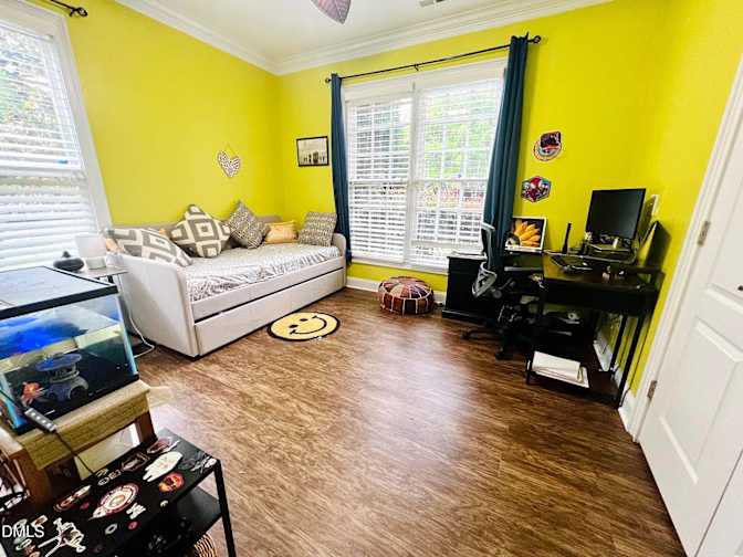 Alcove Rooms's room