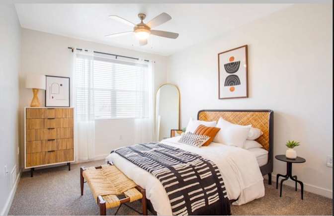 McKayla Sanders's room