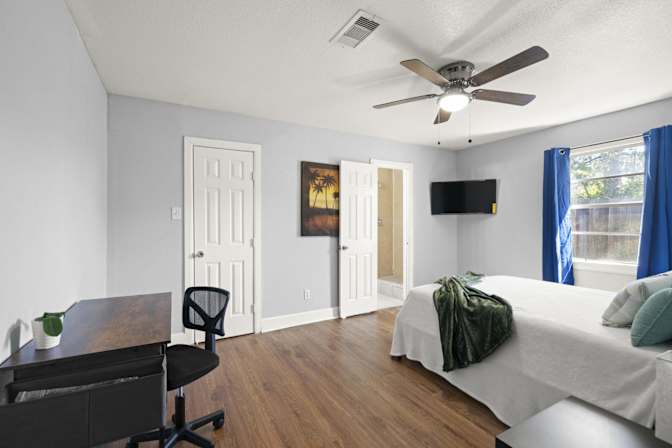 PadSplit's room