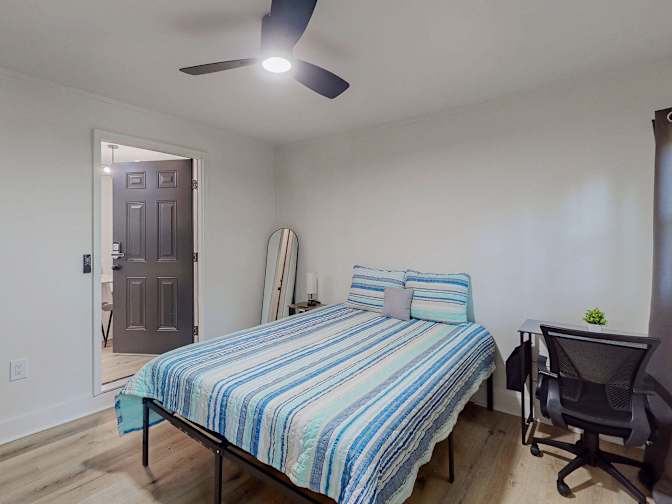 PadSplit's room