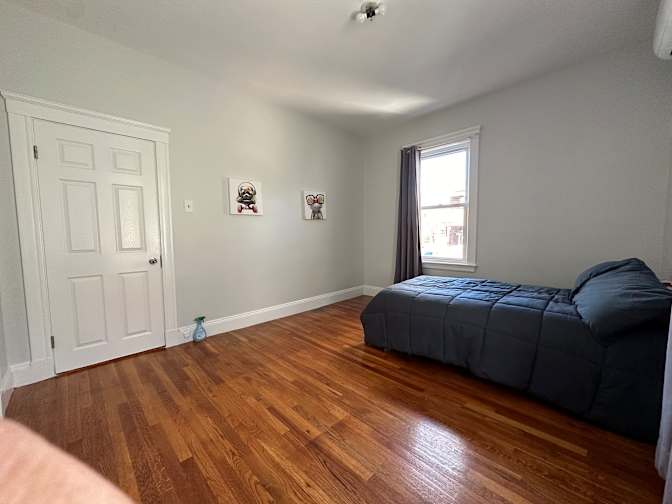 Lynford's room