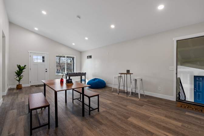 Livints Coliving Share Houses's room