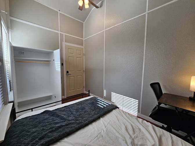 Sergio's room