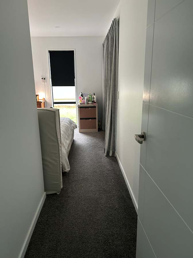 Hephzibah's room