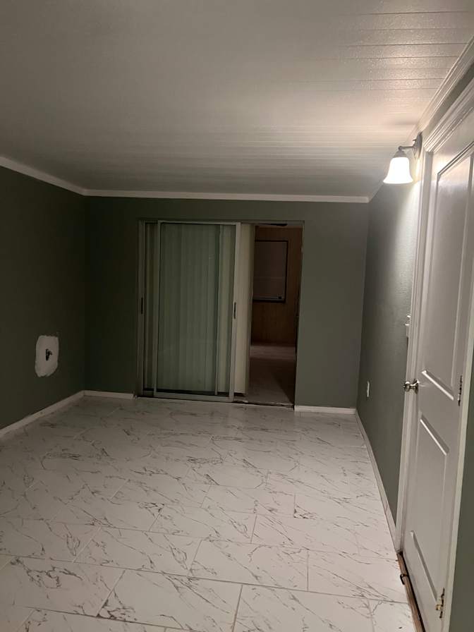 Elizabeth puente's room
