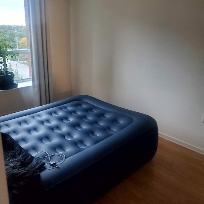 Raymond BERNARD's room