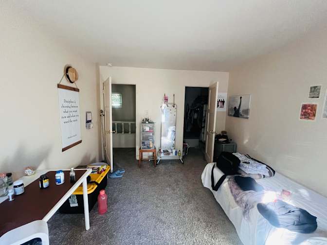 Sanskruti's room