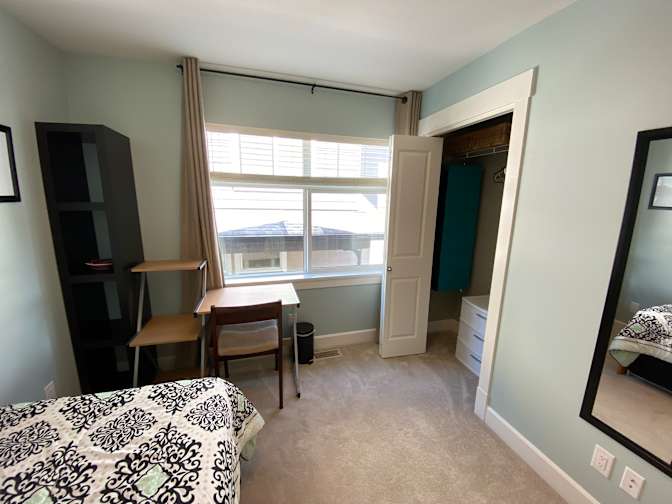 Niki's room