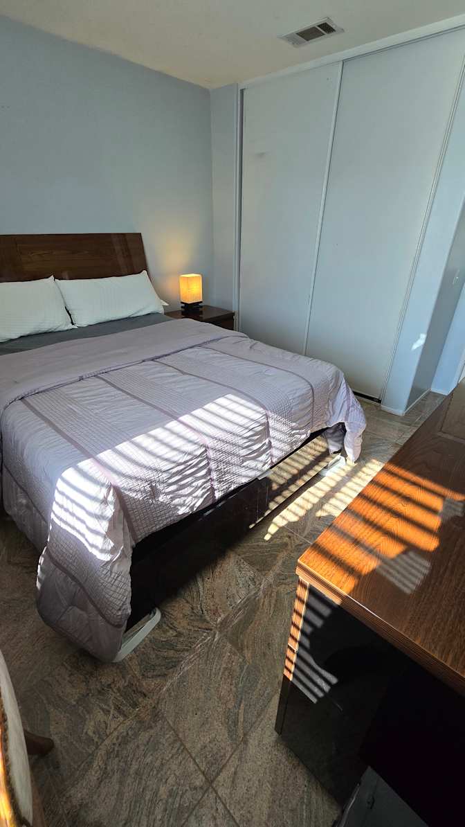 J Luis's room