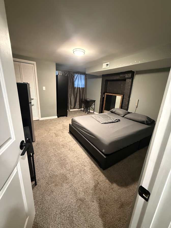 Abdual's room