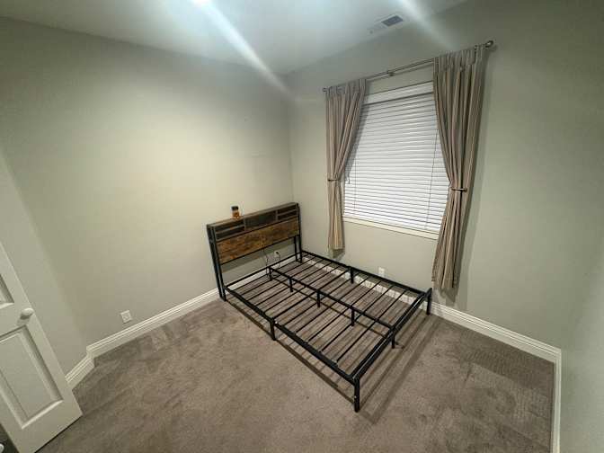 Vince Valdes's room
