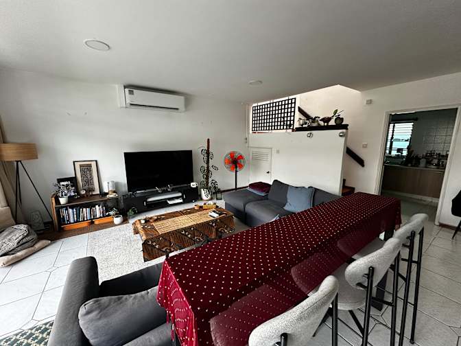 Arin's room