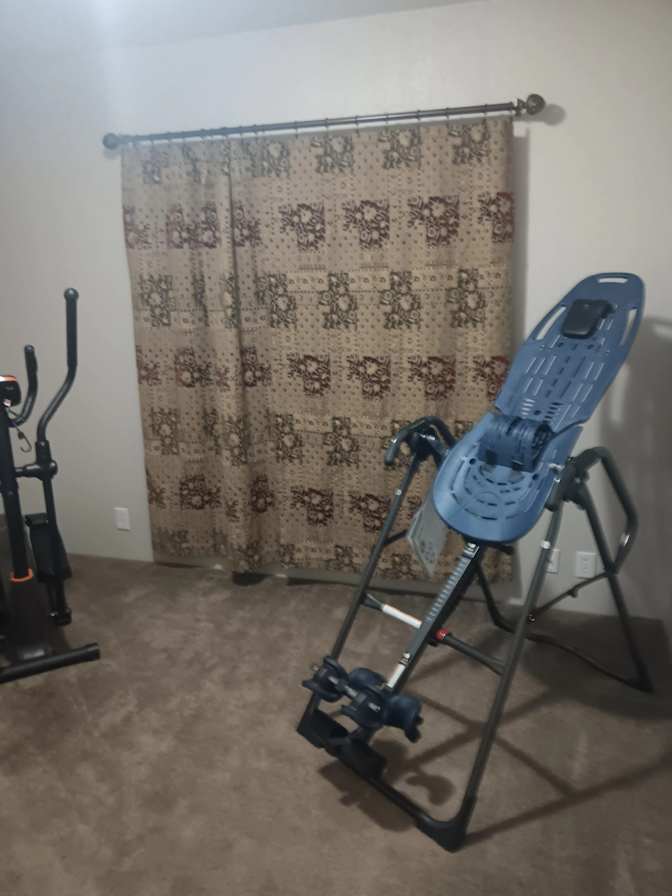 Gordon's room