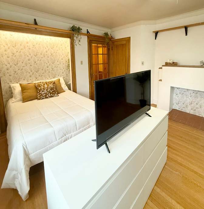 Beatriz's room