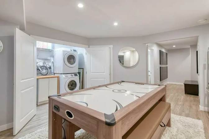 Deepak Sukumar's room