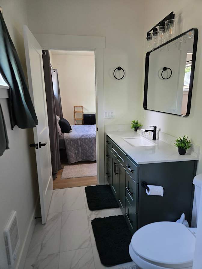 James  Harryhill's room