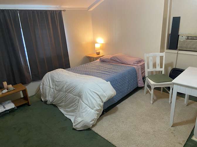 Al's room
