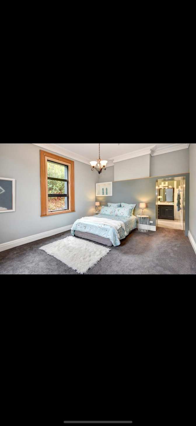 Matthew Goorahoo's room