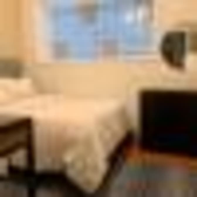 Nice furnished room in a nice quiet neighborhood available now's room