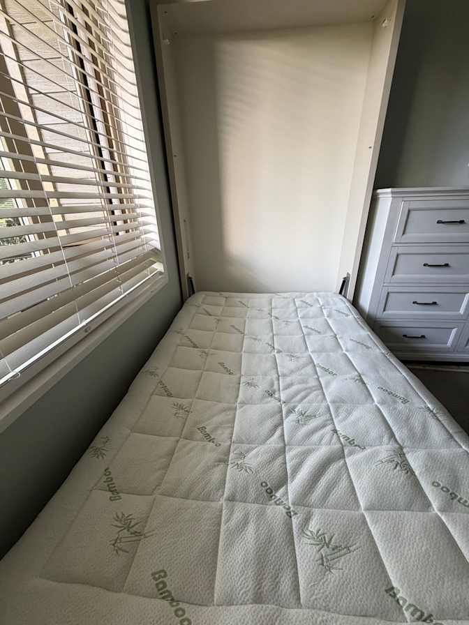 G's room