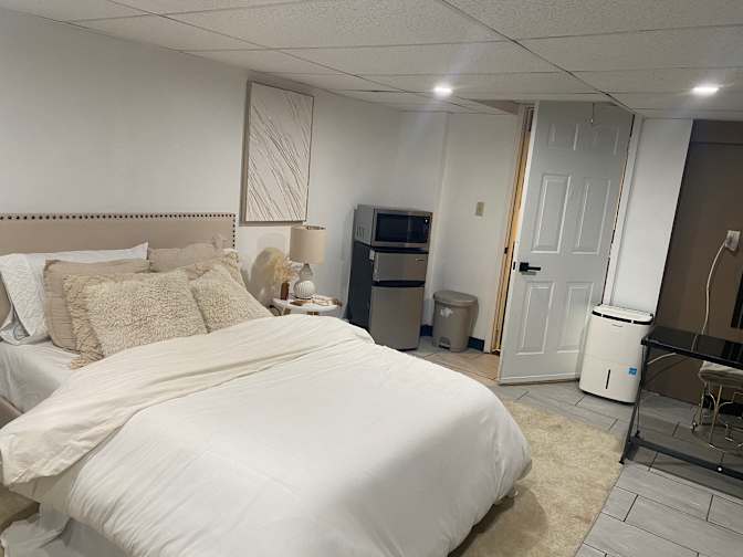 Monica  Lombardi's room