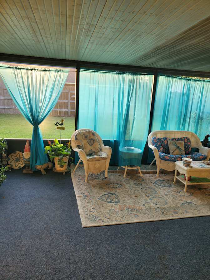 Laura Nowlin's room