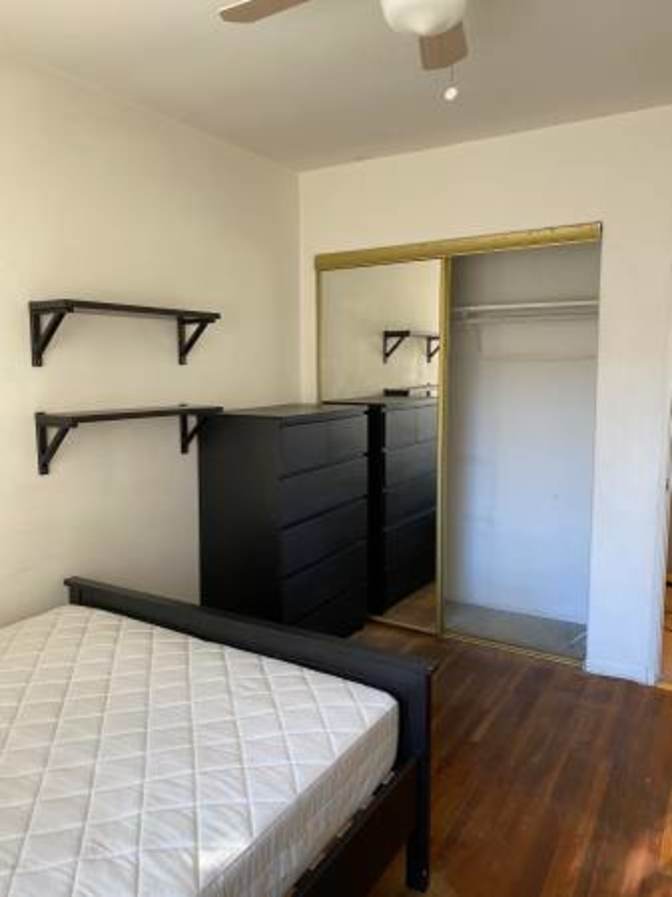 Gated Parking's room
