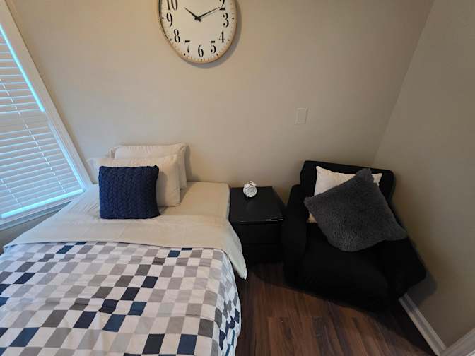 CL&C Property Management and Consulting's room
