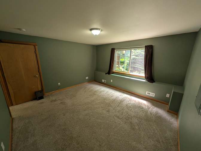 DAKOTA's room