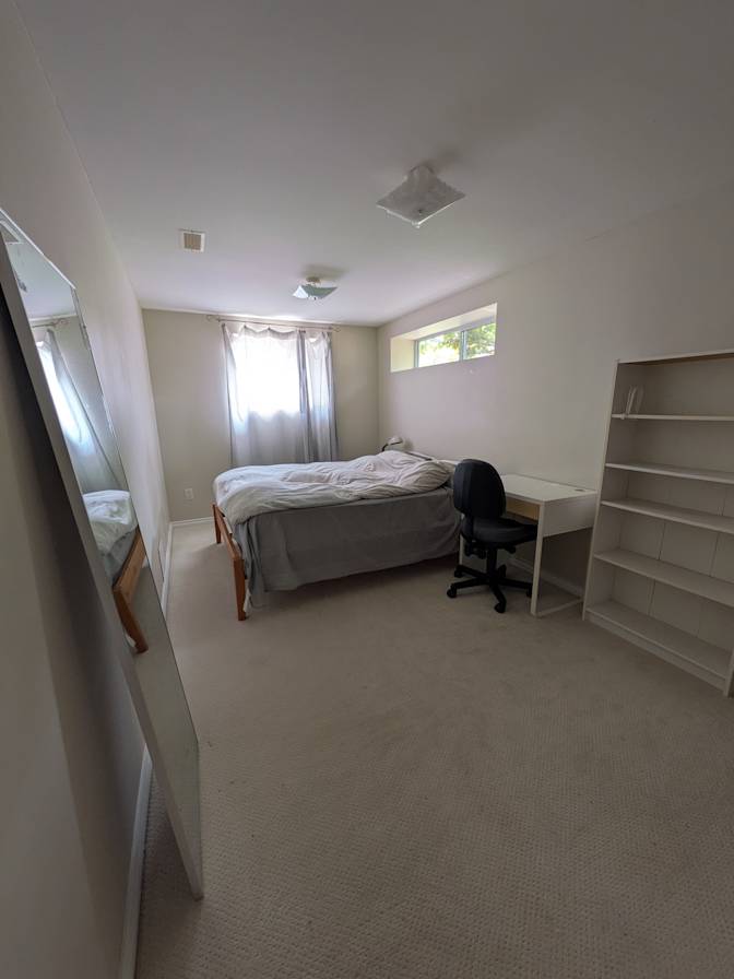 Lisa's room