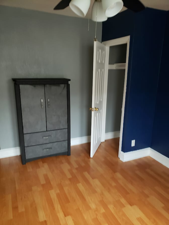 Robert's room