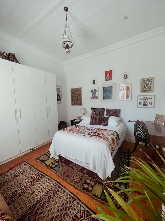 Thea's room