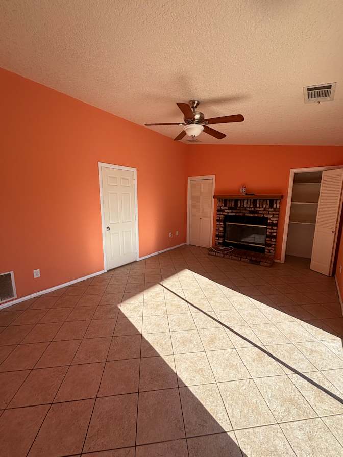 Seida Castillo's room