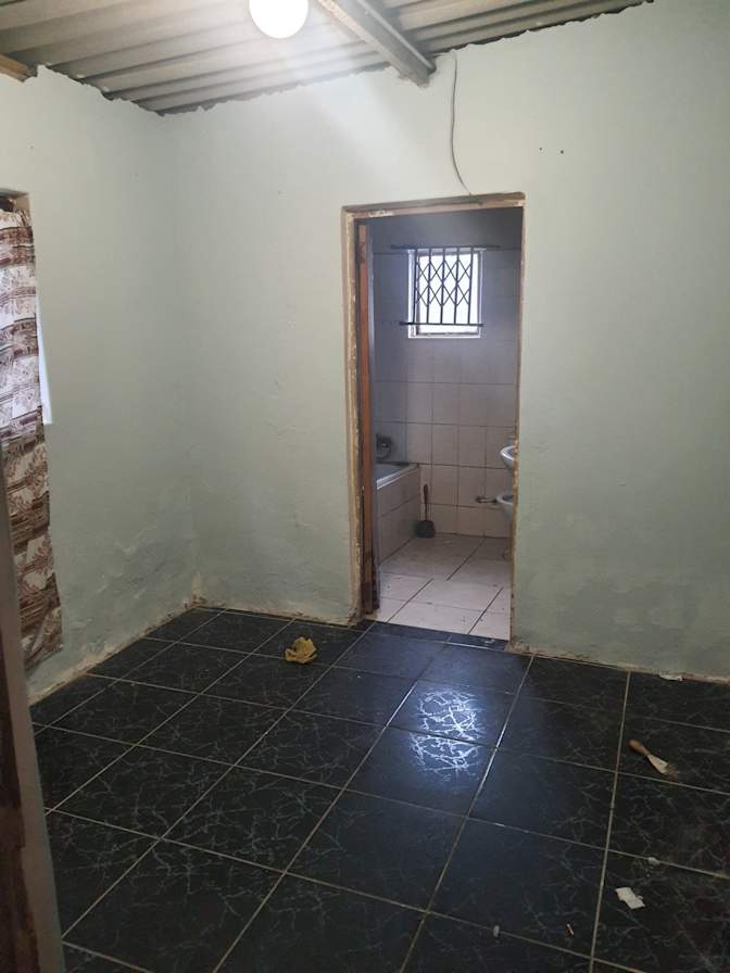Phumzile's room