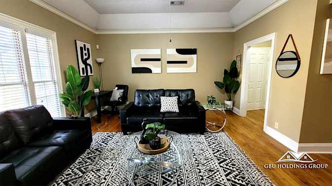 GBU Holdings Group's room