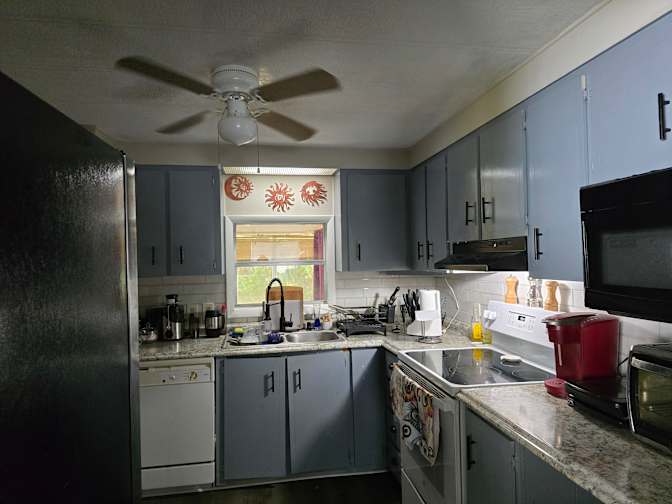 Mindy's room