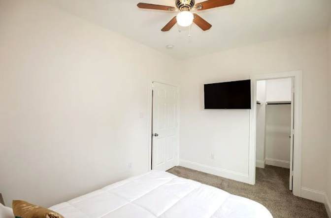 Shariq Khan's room