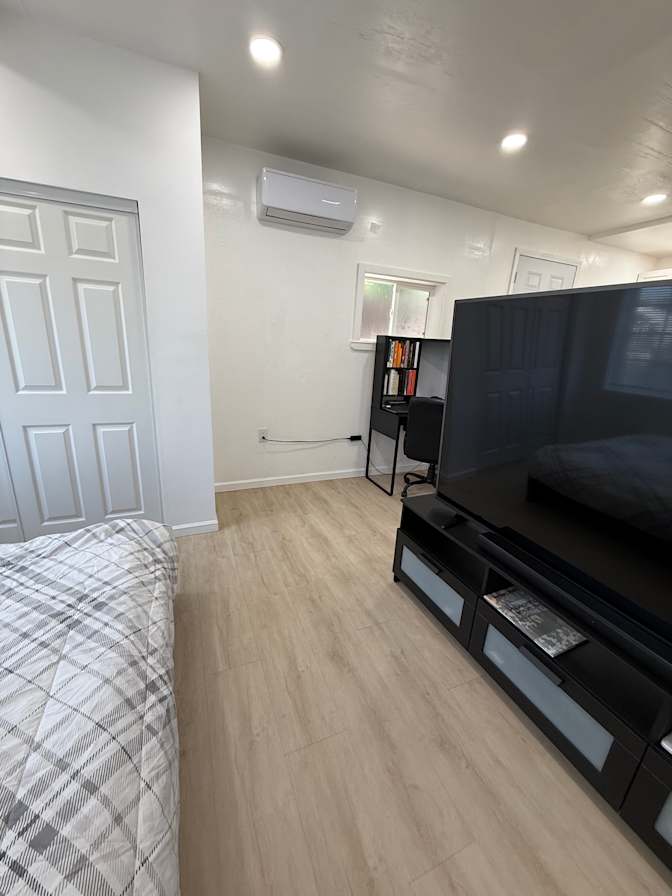 Cessil's room