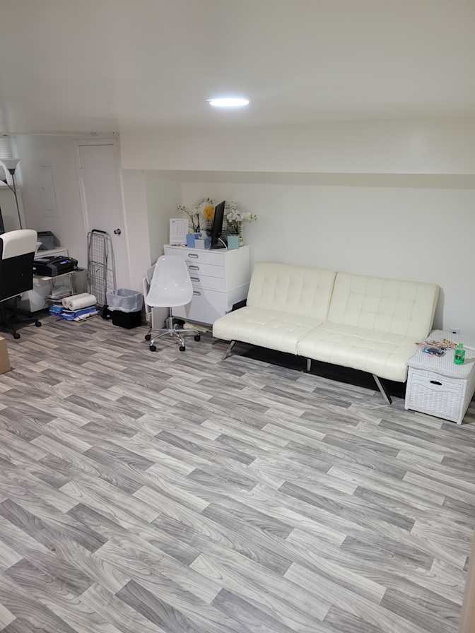 Carlos's room
