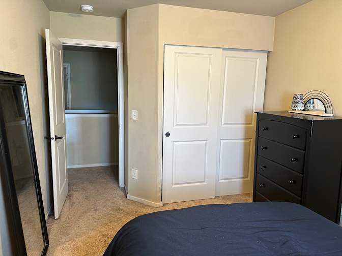 Savanna Hatch's room