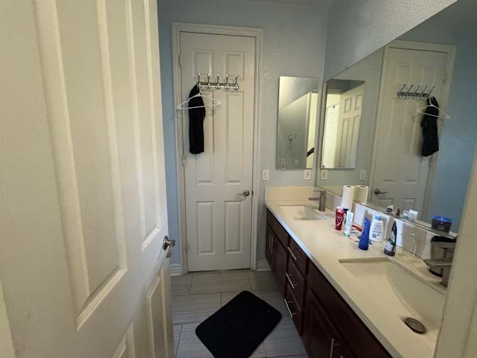 Kumar's room