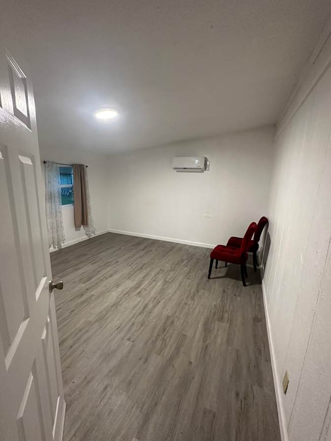 Luis Esteban Sanchez Bendezu's room