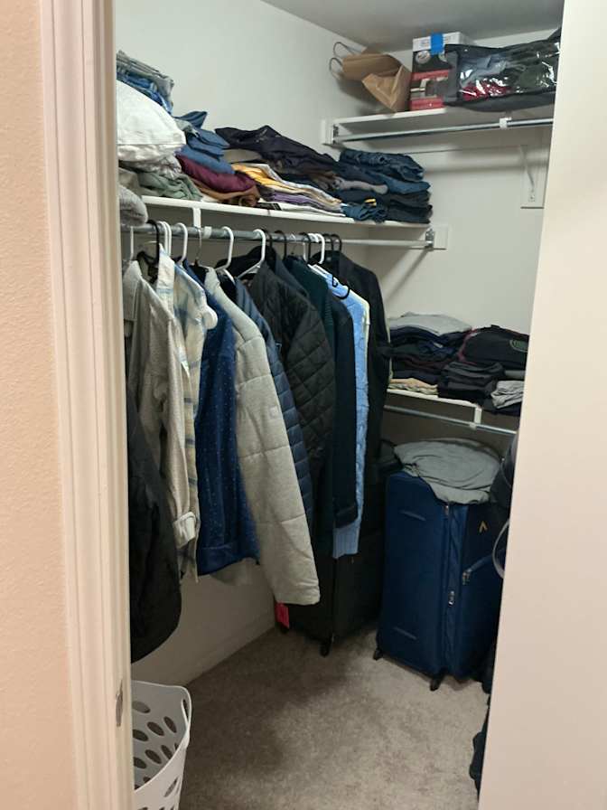 MANOJ MALAE's room