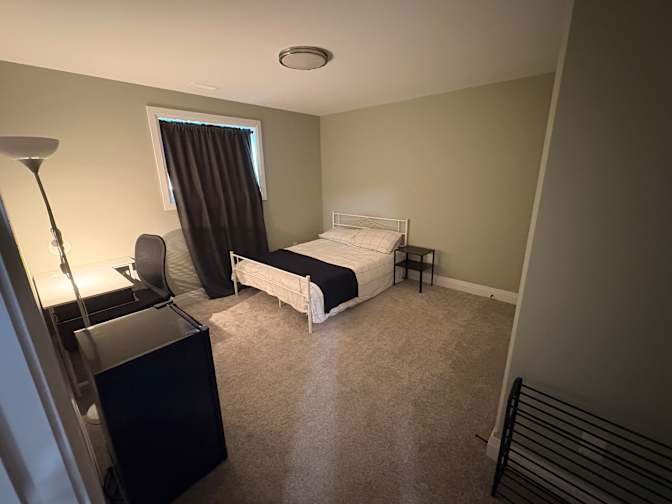Ola's room