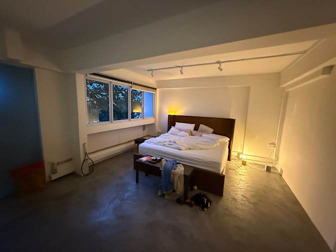 Den's room