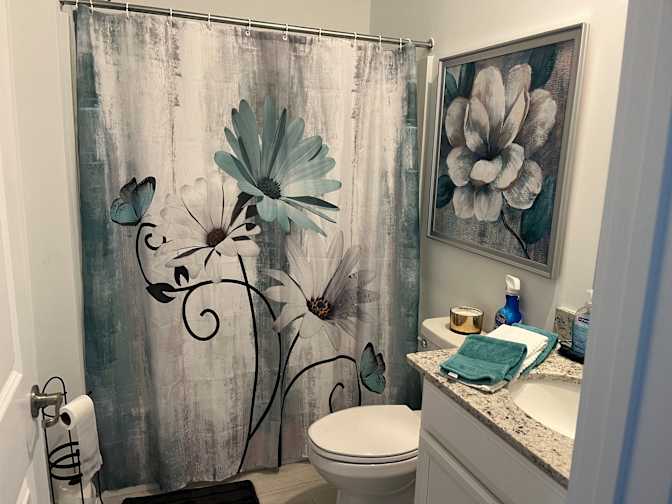 Suzanne's room